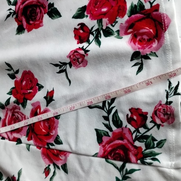 Floral dress by Divided ( H &M ) size 12 - Picture 3 of 6